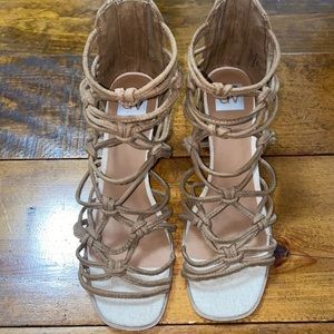 DV by Dolce Vita Tan Heels